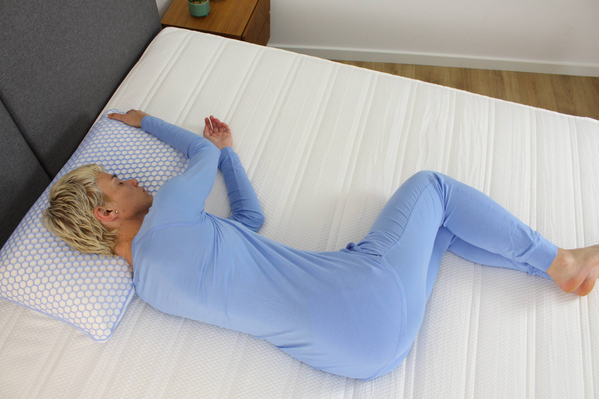Dagsmejan Pyjama bei Seitenschläferin